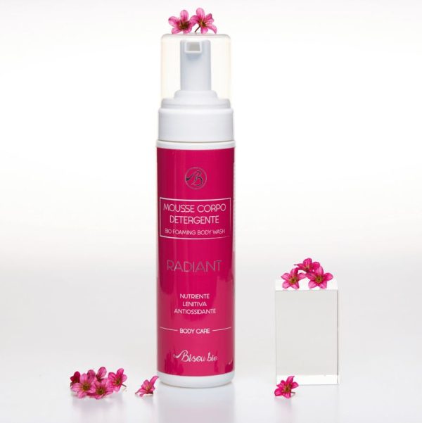 BISOUBIO-Radiant-Mousse-Corpo-Detergente-–-Melograno.